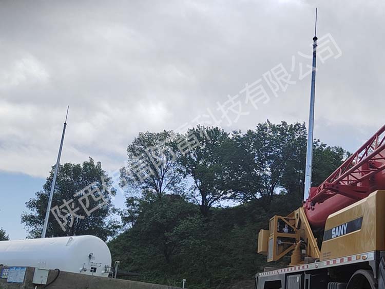 渭南某LNG气罐直击雷防护项目安装三